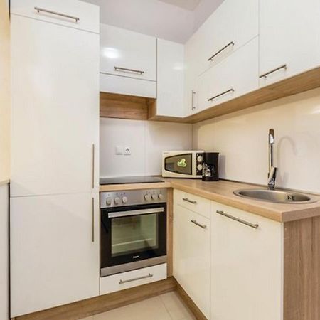 Apartments Villa Kim Ябланац Екстер'єр фото