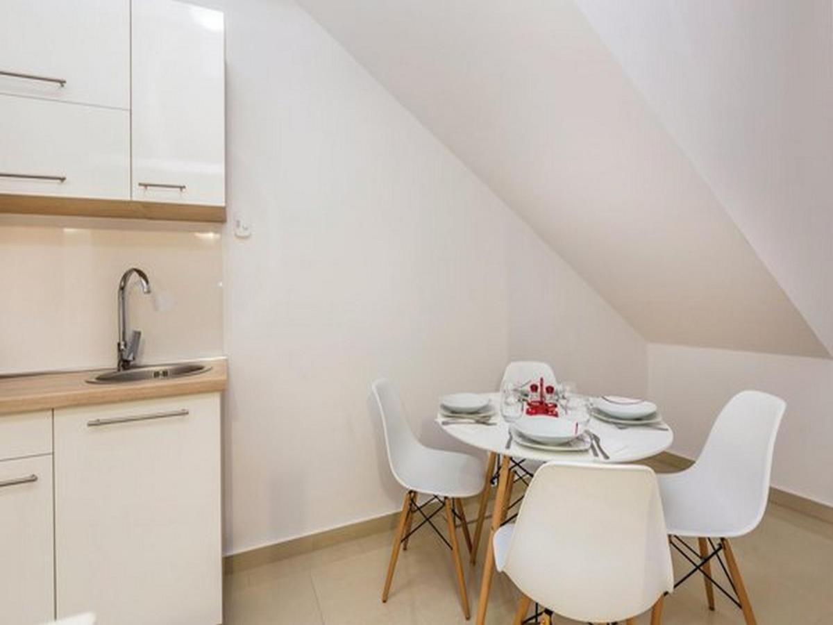 Apartments Villa Kim Ябланац Екстер'єр фото